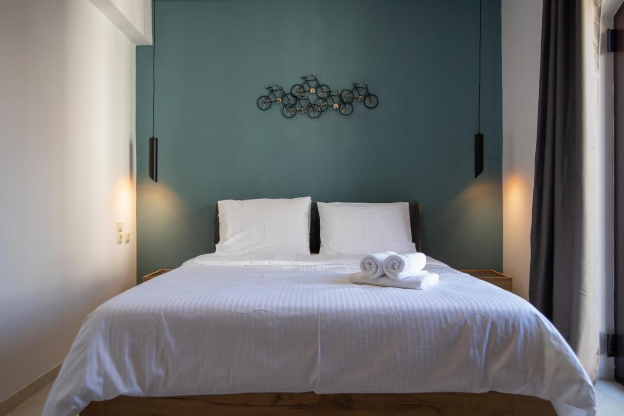 Petrino Suites Mesolonghi Mesolóngion Екстериор снимка
