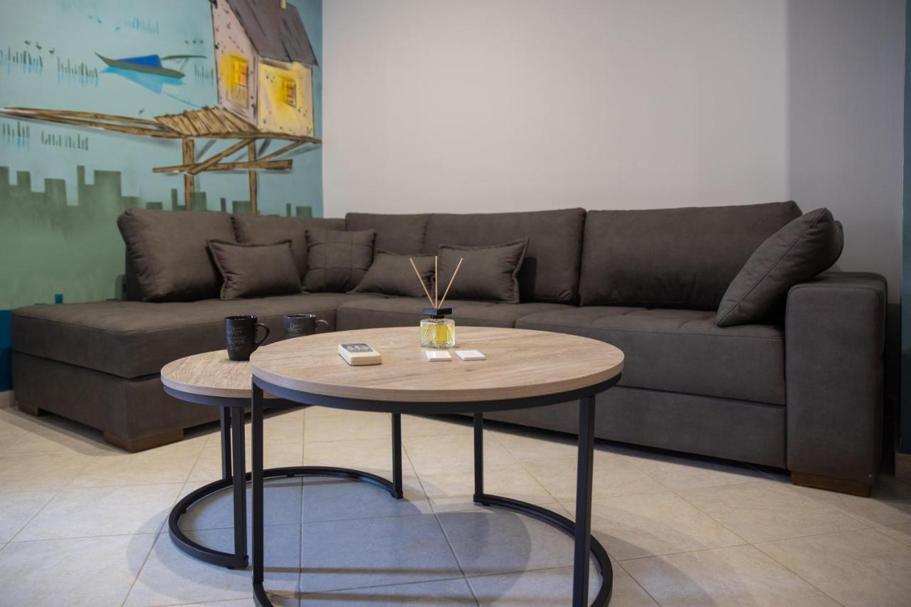 Petrino Suites Mesolonghi Mesolóngion Екстериор снимка