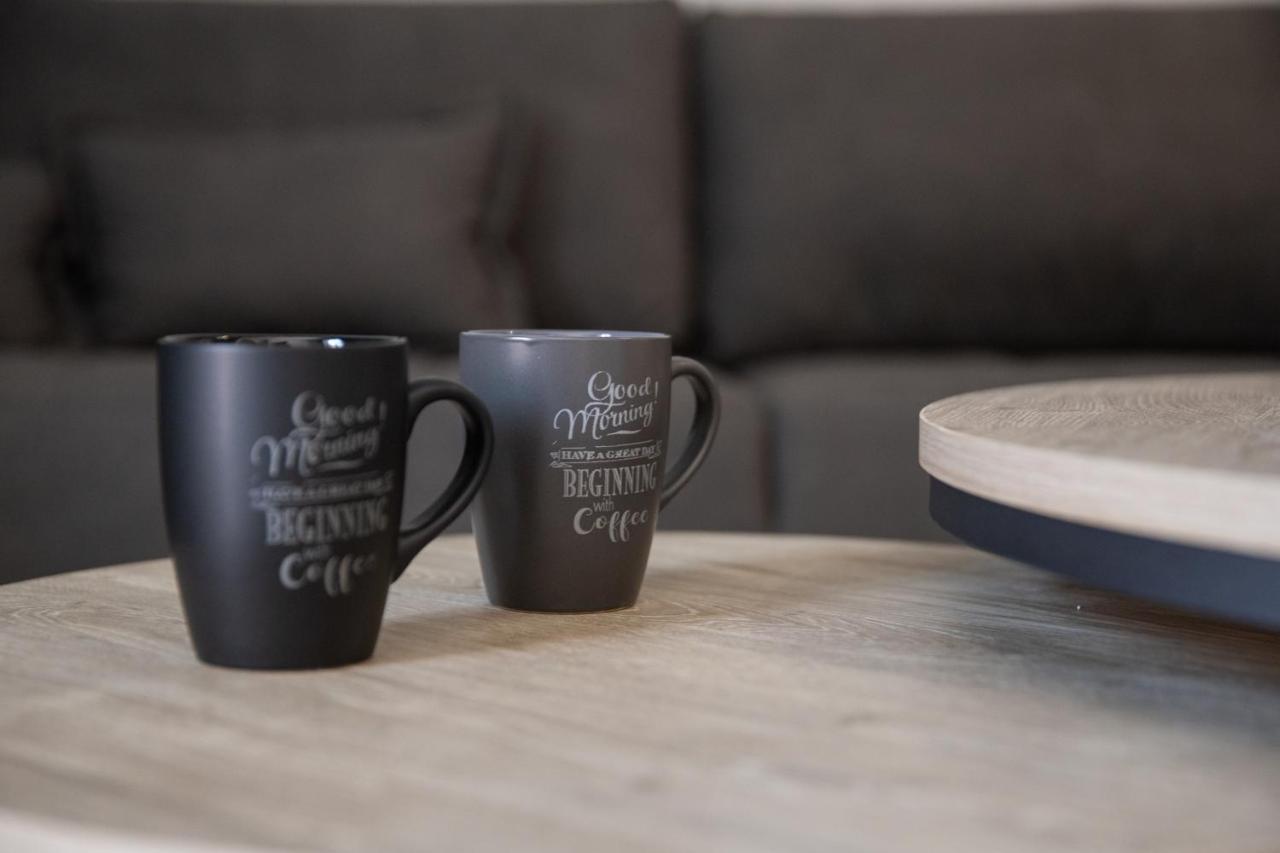 Petrino Suites Mesolonghi Mesolóngion Екстериор снимка