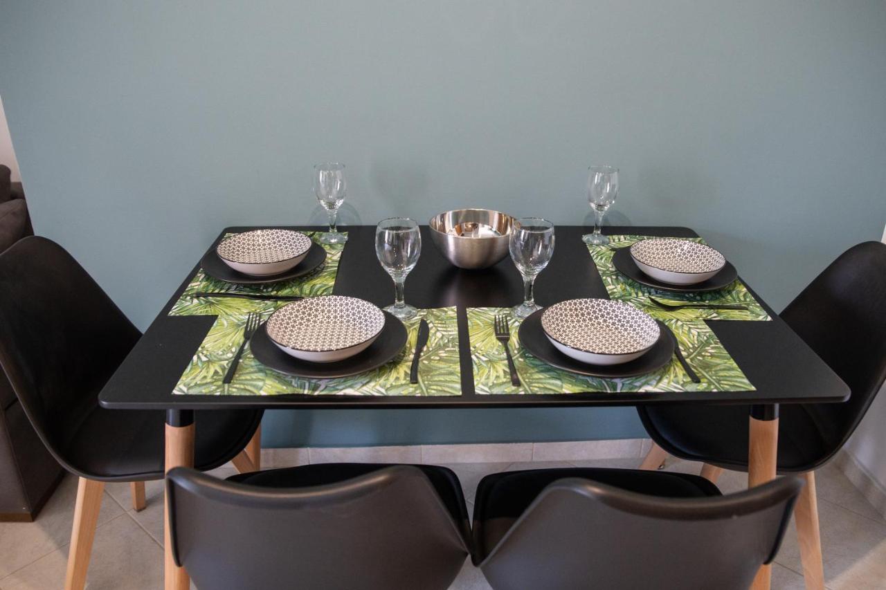 Petrino Suites Mesolonghi Mesolóngion Екстериор снимка